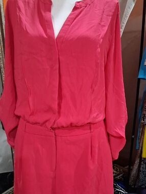 Jennifer Lopez Hot Pink Women's Top with Matching Skirt Set